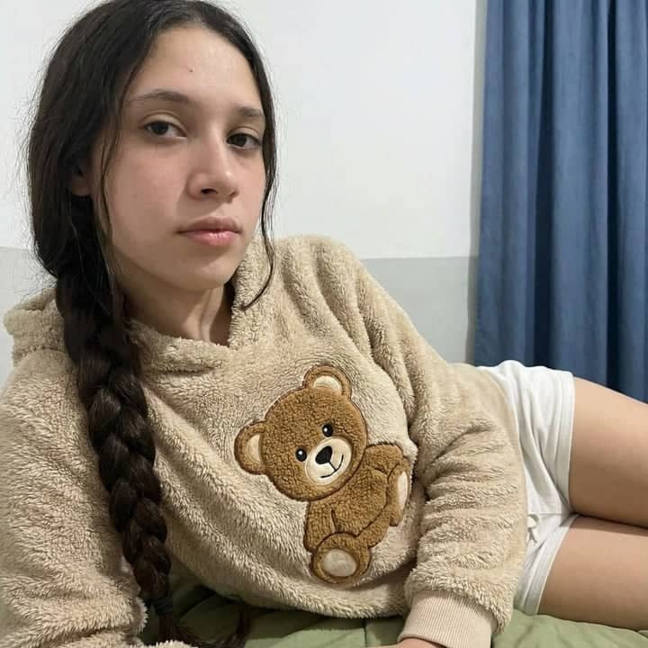 Chloe 🧃🧸